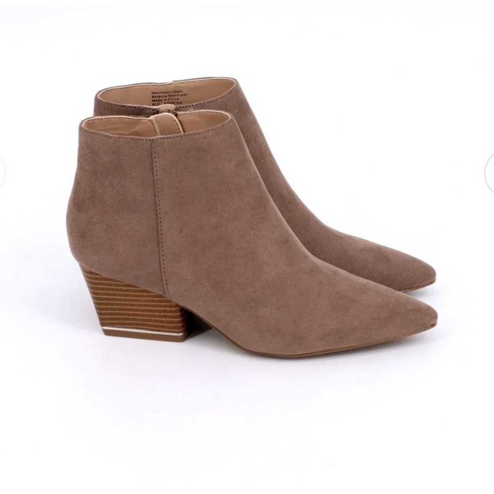Alfani Taupe Faux Suede Pointed Toe Ankle Boots Block Heel Size 11 Step Flex